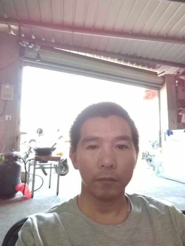 龙骑士的第一张照片--大田婚介网