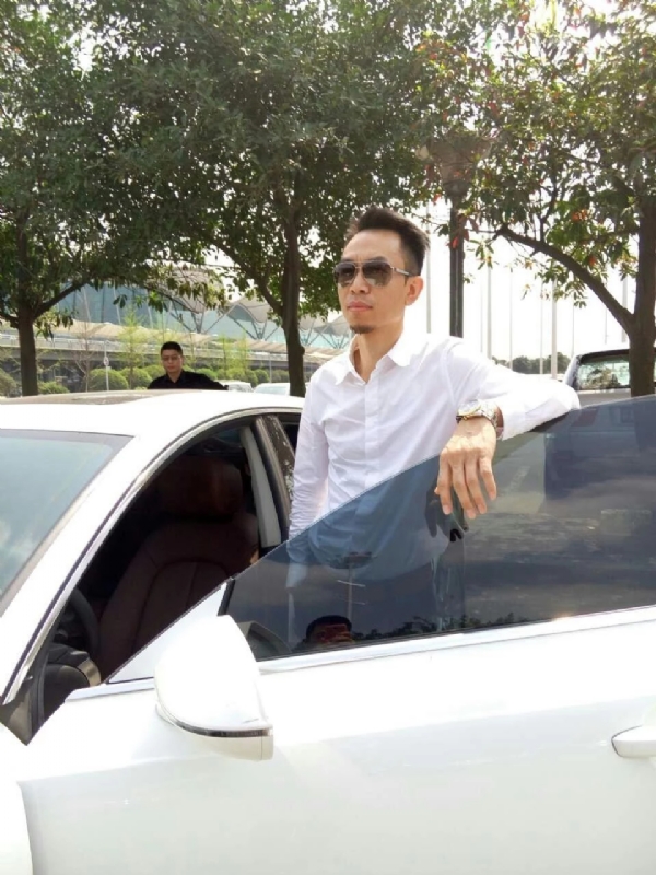 杨岳的第一张照片--大田婚介网
