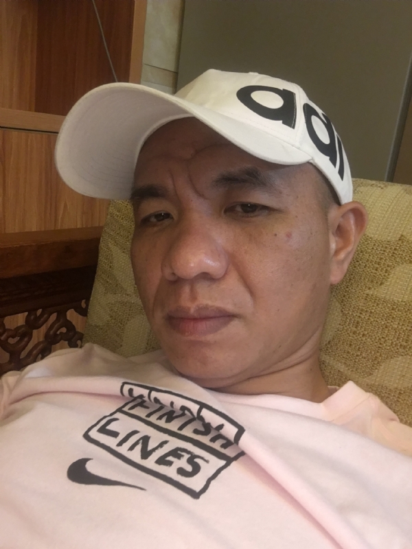 坚持到底的第一张照片--大田婚介网