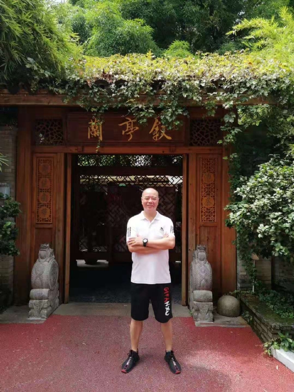 李国伟的第四张照片--大田婚介网