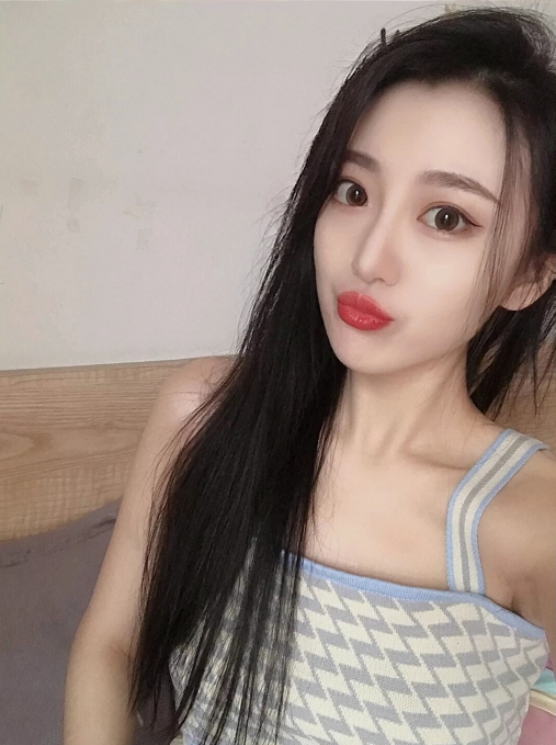倩倩的第一张照片--大田婚介网