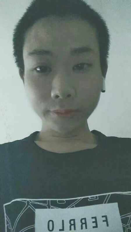 水中月的第一张照片--大田婚介网