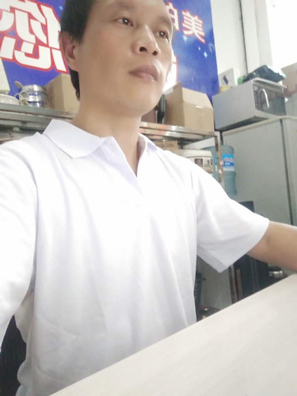 深蓝色的海的第一张照片--大田婚介网