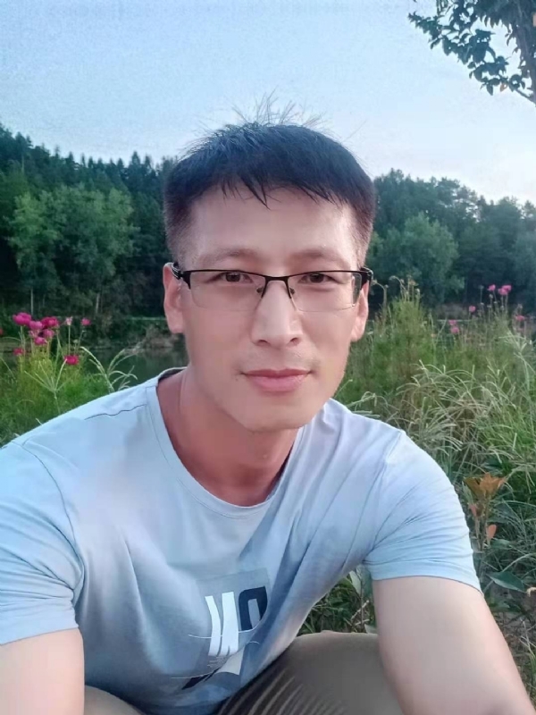 零零柒的第一张照片--大田婚介网
