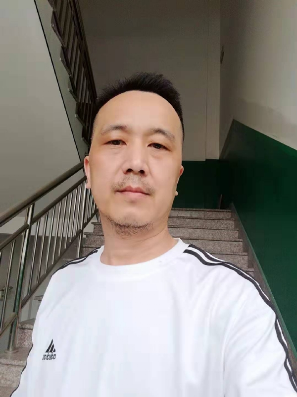 假如风有颜色的第一张照片--大田婚介网