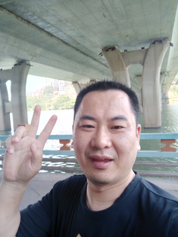 上人的第一张照片--大田婚介网