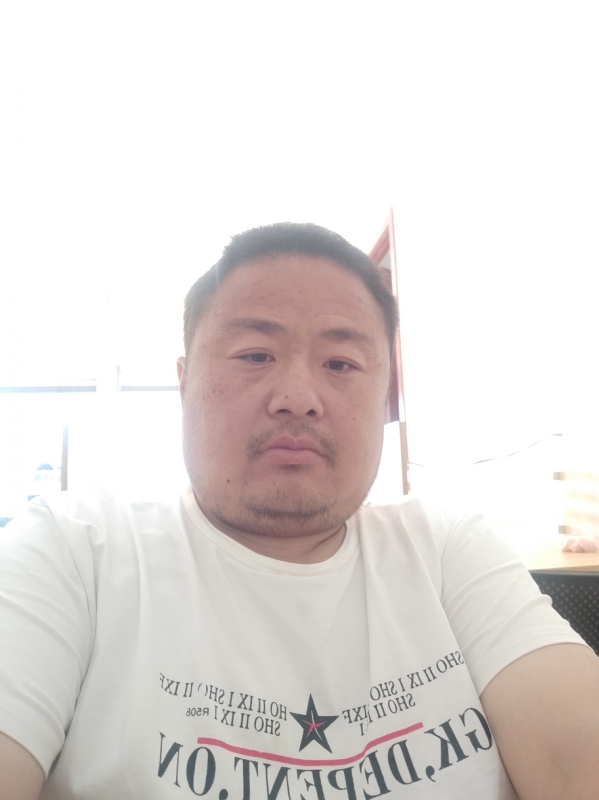 流星隐爱的第三张照片--大田婚介网