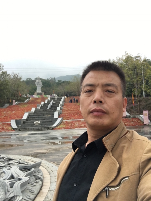 开心的松鼠的第一张照片--大田婚介网