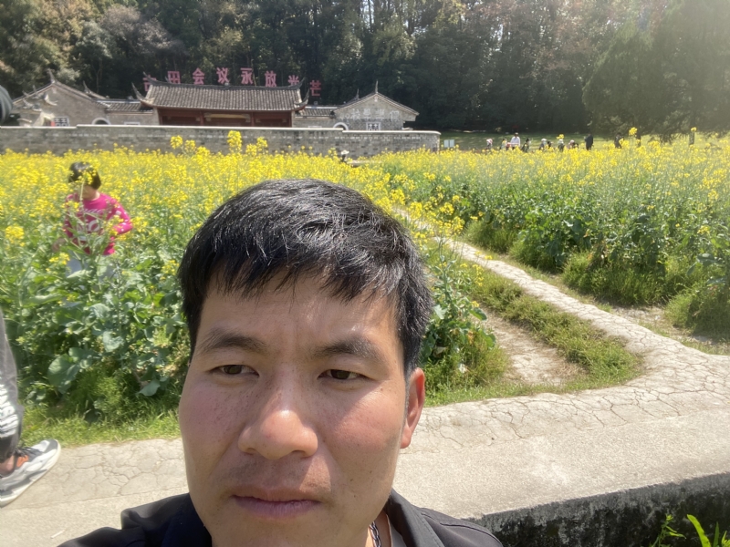 开心的第一张照片--大田婚介网