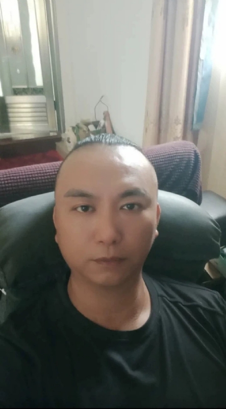 施逸森的第一张照片--大田婚介网