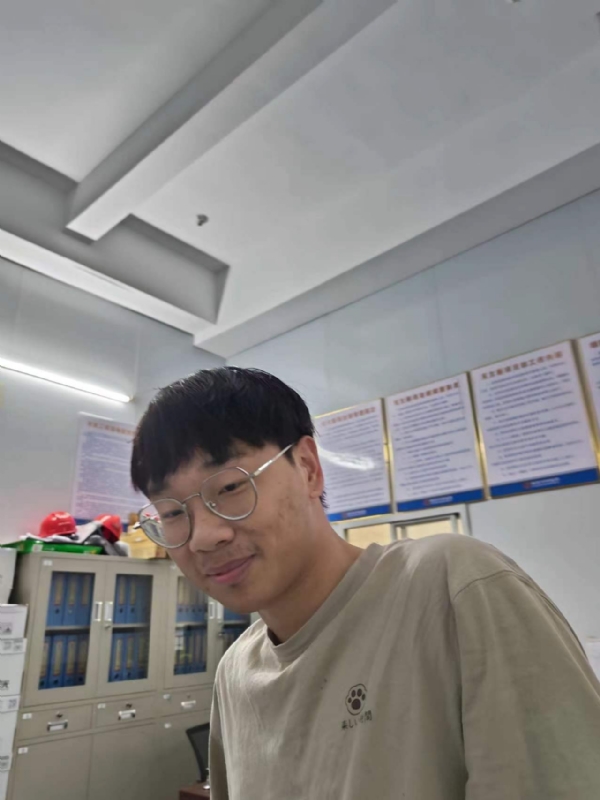 牛子弟的第一张照片--大田婚介网