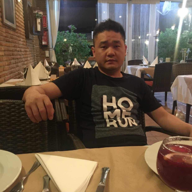 海外游子的第三张照片--大田婚介网