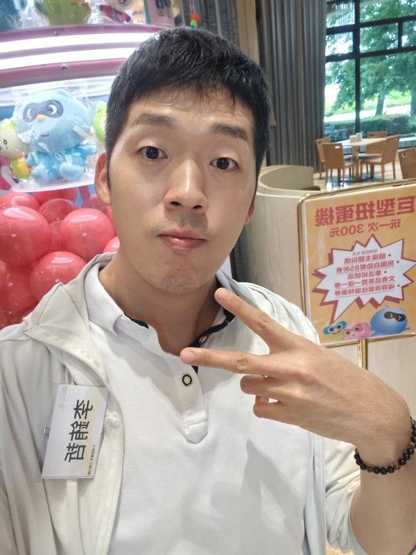 銪哲的第一张照片--大田婚介网